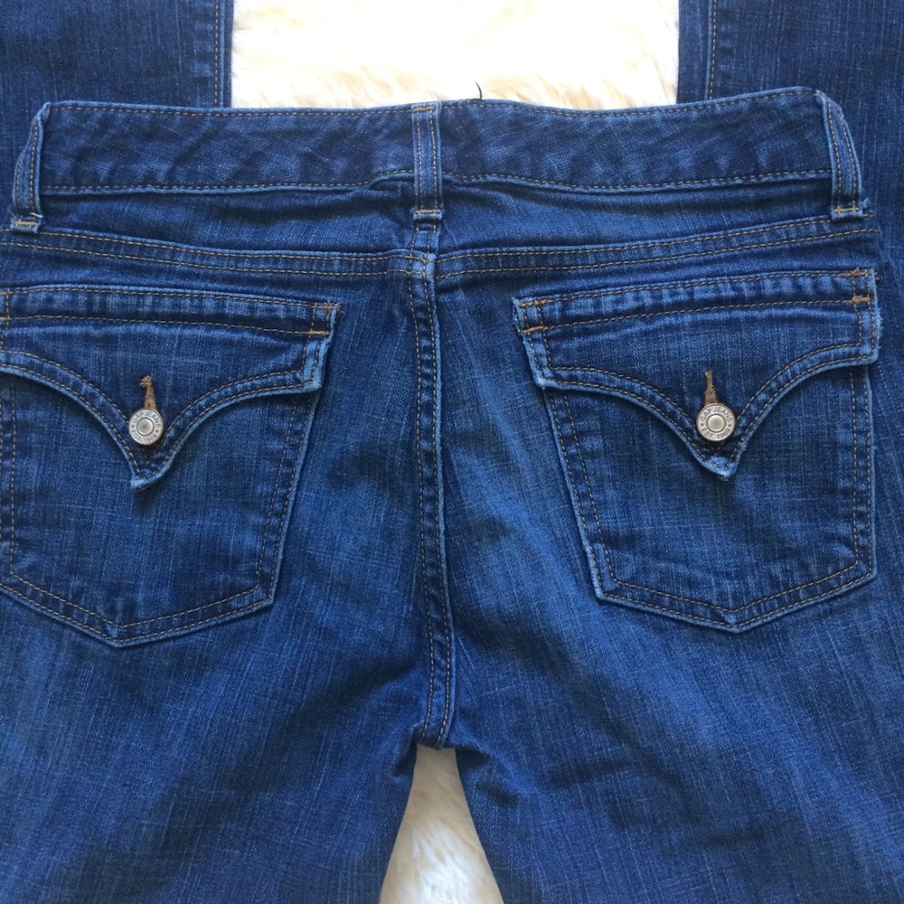 GAP Curvy Flare Jeans - Picture 5 of 6